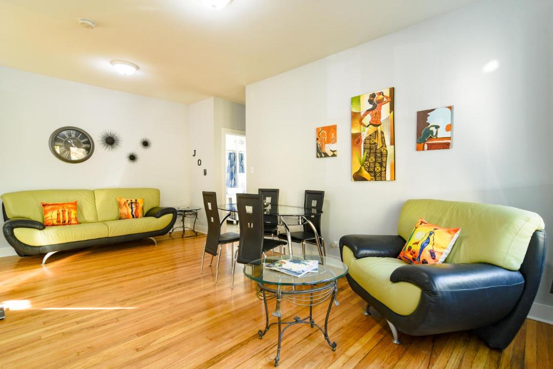 Photo of Livingroom in Irving Park
