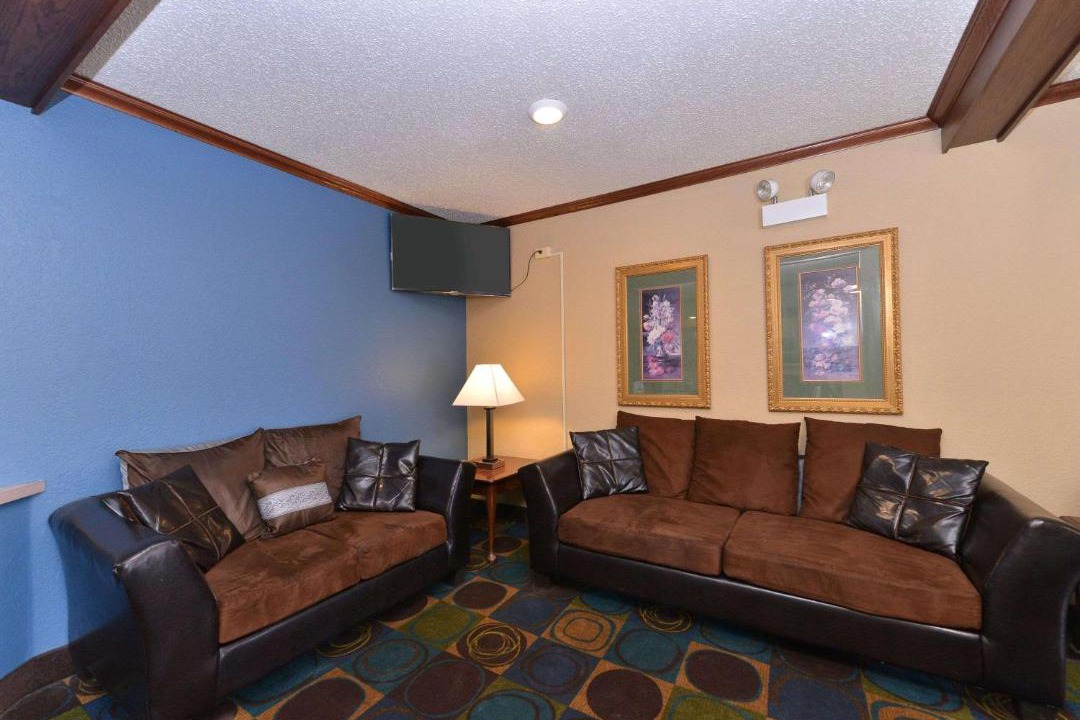 Photo of Livingroom in Waukegan