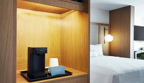Suite, 1 King Bed with Sofa bed, Hearing Accessible