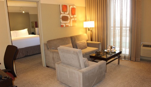 Junior Suite, 1 King Bed, Accessible