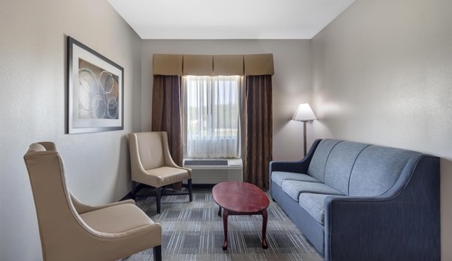 Standard Room, 2 Queen Beds, Non Smoking, Refrigerator & Microwave (with Single Sofabed;Larger Room)
