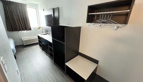 Standard Room, 1 Queen Bed, Accessible, Non Smoking