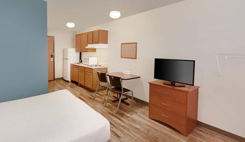 Standard Room, 1 Queen Bed, Non Smoking