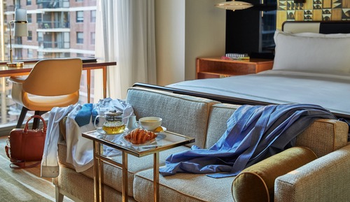 Grand Room, 1 King Bed