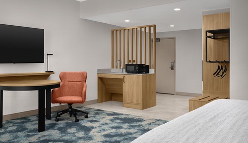 Room, 1 King Bed, Accessible, Non Smoking (Bathtub, Water View)