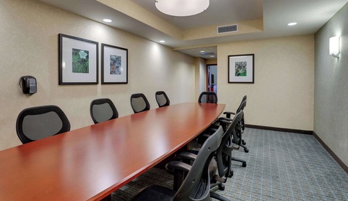 Suite, 1 King Bed, Hearing Accessible (Meeting, Tub, 2 Rooms)