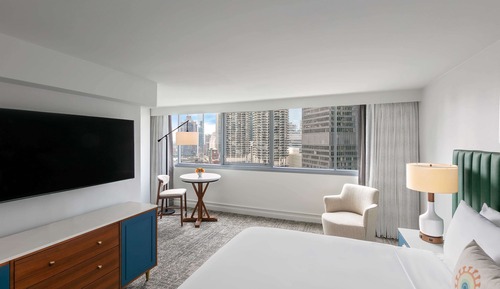 Junior Suite, 1 King Bed (Family)