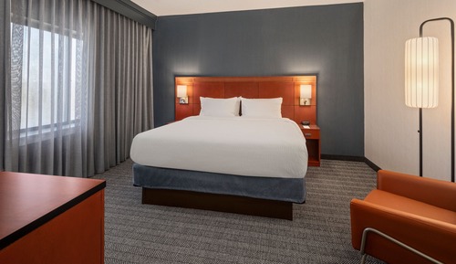 Suite, 1 Bedroom (Mobility/Hearing Accessible, Tub)