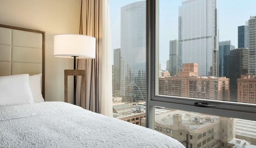 Suite, 1 King Bed, Non Smoking (Skyline)