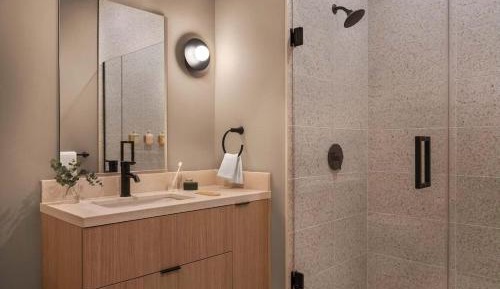 Accessible 3 Bedroom King and Queen