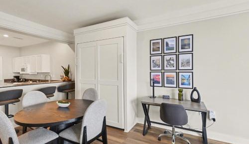 Two-Bedroom Apartment with Lake View