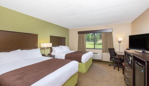 Queen Room with Two Queen Beds - First Floor/Non-Smoking
