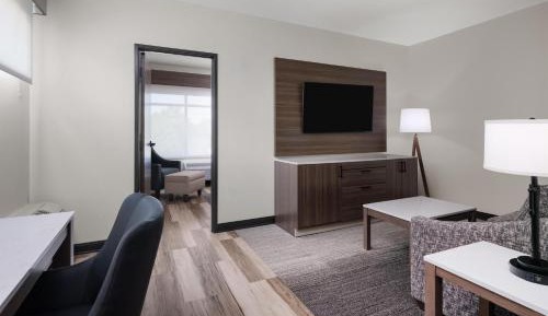 King Suite with Sofa Bed - Non-Smoking