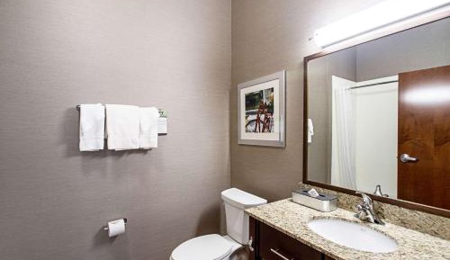 Queen Suite with Two Queen Beds - Non-Smoking