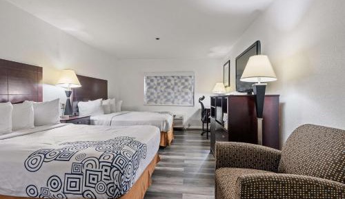 Standard Two Queen Bed Room