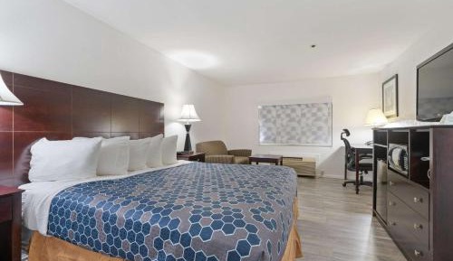 Standard King Bed Room