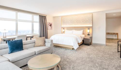 Deluxe Junior Suite - Club Level