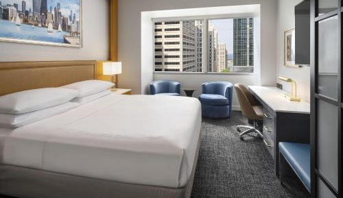 King Studio with City View - Mobility Accessible w/Roll-in Shower