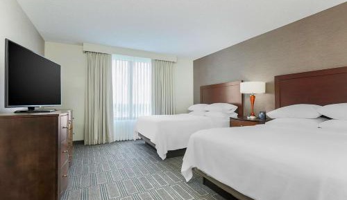 One-Bedroom Suite with Two Queen Beds - Hearing Access