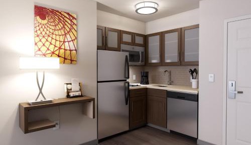 King Studio Suite with Communications and Mobility Accessible Tub