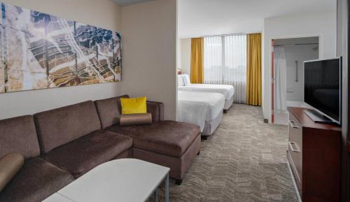 Double Suite with Two Double Beds and Trundle Sofa