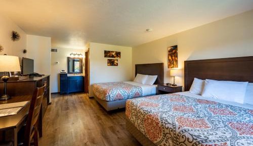 Queen Room with Two Queen Beds