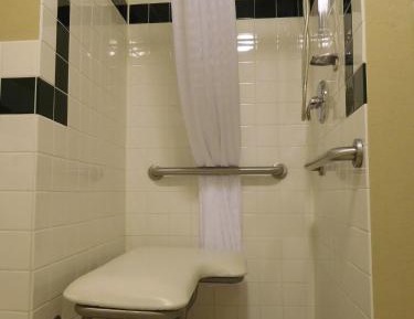 King Room - Mobility Access/Non-Smoking
