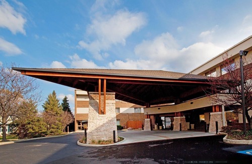 Downers Grove Hotel | Holiday Inn Express Chicago-Downers Grove, an Ihg Hotel