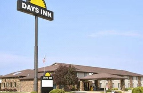Oglesby Hotel | Days Inn by Wyndham Oglesby/ Starved Rock