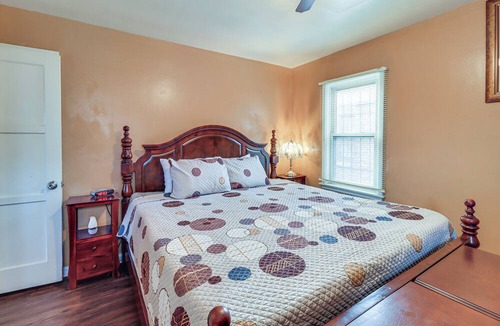 Detroit Cottage | Family-friendly Detroit Home: 12 Mi to Downtown!
