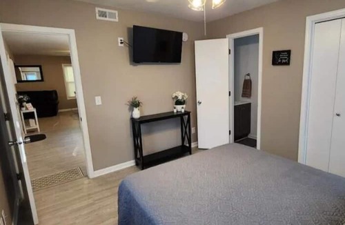 Council Bluffs House | Quiet country setting in town.