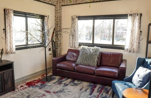 Niles Apartment | Rivers Edge Lofts - Unit 1