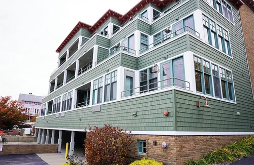Grand Haven Condo | Stunning Condo w/Channel Views in the highly