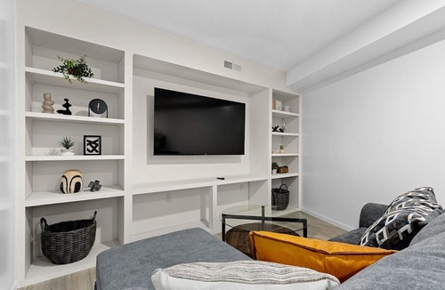 Orange Prairie Apartment | Slice of the Good Life - Concord A7