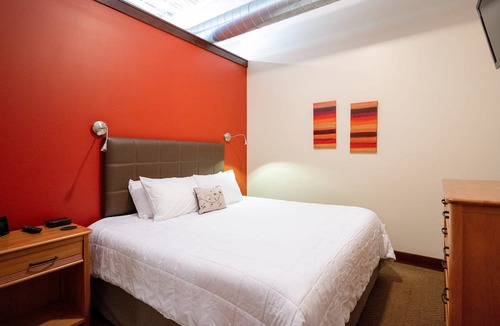 Holland Condo | Modern Condo in Downtown Holland: The Macatawa
