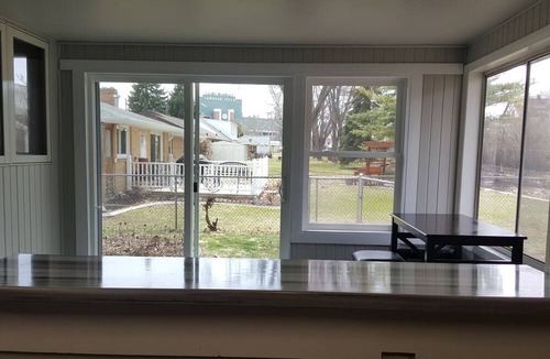 Krakow House | Waterfront Vacation with optional pontoon rental. Relax in the great up north!