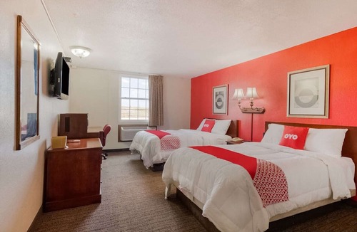 Morton Apartment | 2 Full Beds | Non-Smoking
