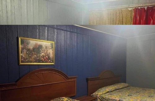 Woodlawn Apartment | Chicago|2 Full Bed|Smoking