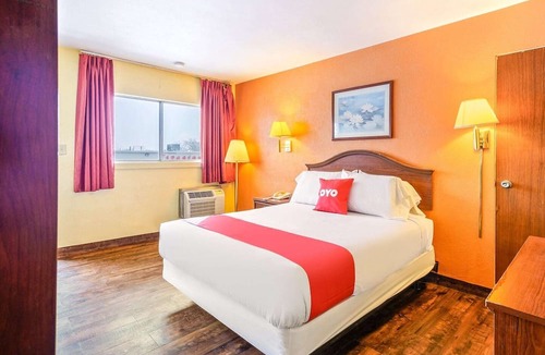 Peoria Apartment | Peoria IL | King Bed
