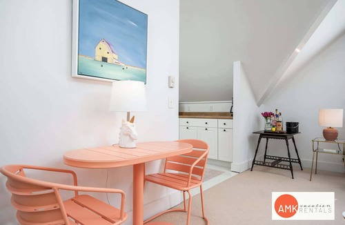 Douglas Apartment | Luxurious Studio in Downtown Douglas