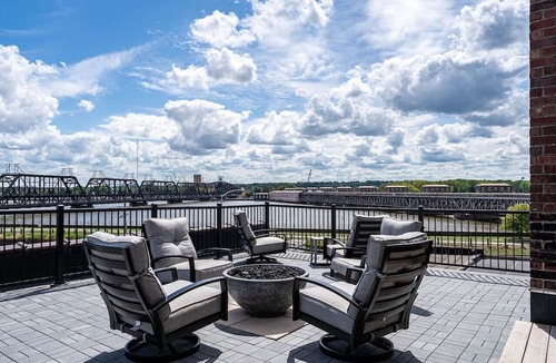 Downtown Apartment | The Nelson Lofts - Unit 1 (1 BR)