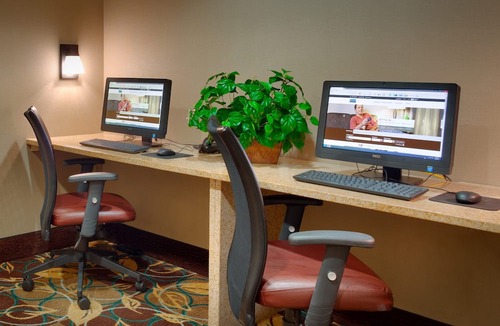 Peoria Condo | Free Breakfast. Pool & Hot Tub. Close to St. Francis Medical Center!