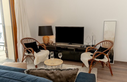 La Feclaz Apartment | Apartment "Gentiane" with Mountain Views, Private Terrace, and Wi-Fi