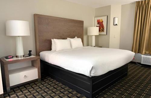 Orange Prairie Hotel | Sleep Inn & Suites Peoria North