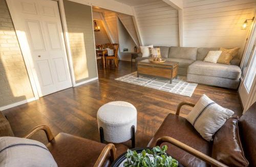 Lane House | Private Wooded Escape Hot Tub Quiet Seclusion Fire Pit Games