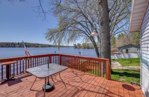 Newaygo House | Waterfront Cabin w/Boat Slip & Views in Croton!