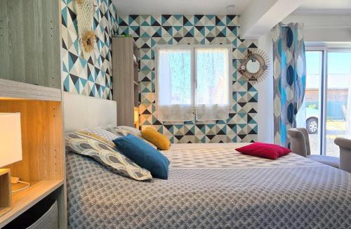Saint-Illiers-la-Ville Apartment | Gîte cosy en Normandie avec terrasse, climatisation, parking et animaux acceptés - FR-1-527-14