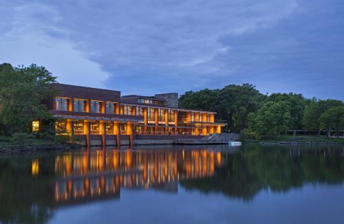 Oak Brook Hotel | Hyatt Lodge Oak Brook Chicago