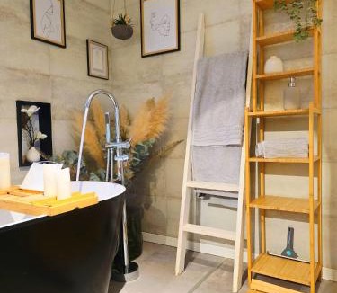 La Mailleraye-sur-Seine House | La Maison du bord de Seine