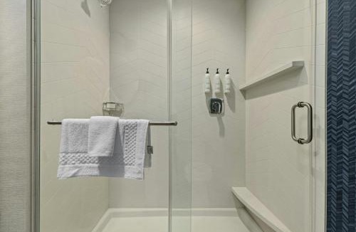 Dixon Hotel | Fairfield Inn & Suites Dixon
